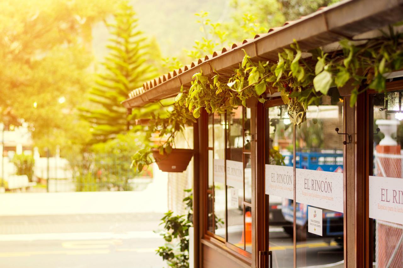 Hotel Flor De Oriente Baños Εξωτερικό φωτογραφία